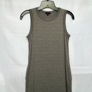 Sleeveless Crew Neck Maxi Dress